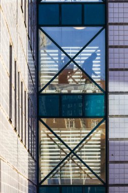 Stockholm, İsveç İnsanlar Marievik banliyösündeki bir ofis merdiveninde.