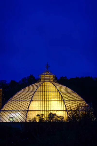 Stockholm Sveç Bergianska Bahçeleri Seralar Gece Aydınlandı — Stok fotoğraf