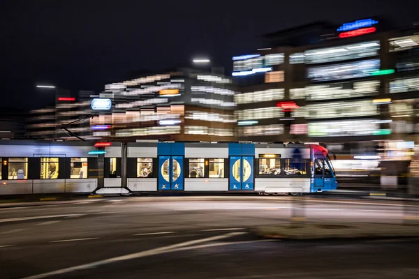Стокгольм Швеция Городской Трамвай Перекрестке Фехольмене Ночью — стоковое фото