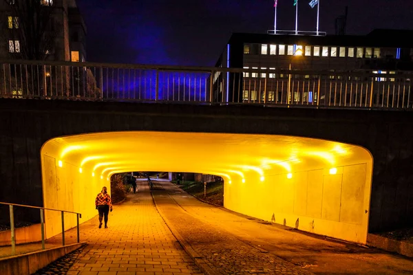 Estocolmo Suecia Túnel Peatonal Suburbio Huvudsta Por Noche — Foto de Stock