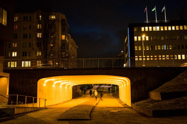 Stockholm Schweden Ein Fußgängertunnel Vorort Huvudsta Der Nacht — Stockfoto