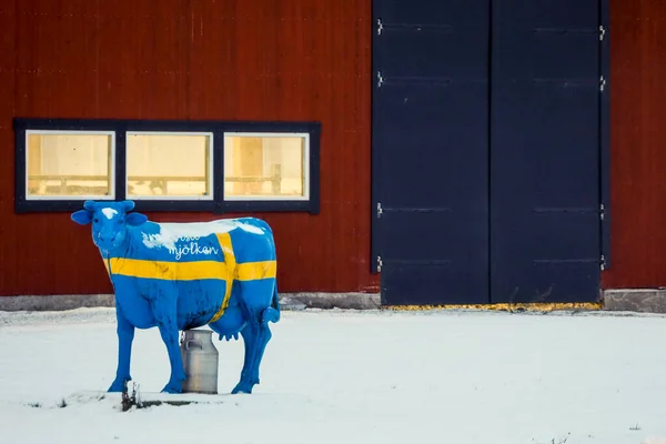 Sormalnd Suecia Una Figura Vaca Lechera Pintada Con Una Bandera — Foto de Stock