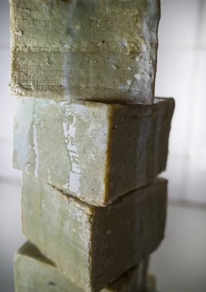 Stack Green Soaps Bathroom Dripping Water — Stock Photo, Image