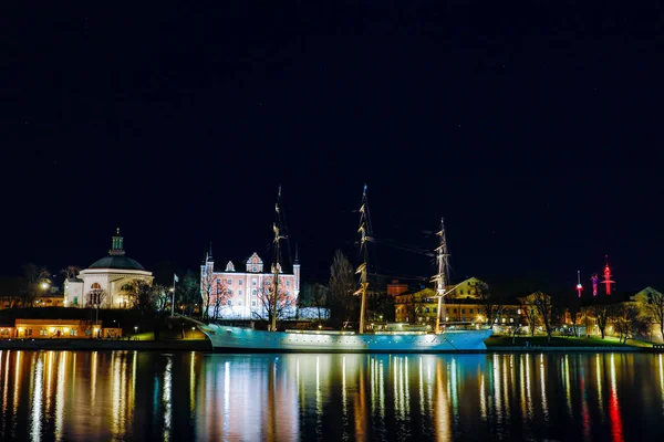 Стокгольм Швеция Огни Города Горизонт Темную Декабрьскую Ночь Остров Skeppsholmen — стоковое фото