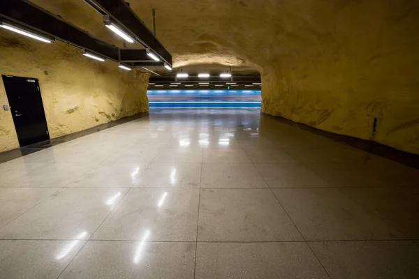 Estocolmo Suecia Plataforma Estación Metro Akalla Suburbio Akalla — Foto de Stock