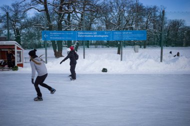 Stockholm, İsveç Hafta Sonu Buz Patencileri Ostermalms IP buz pistinde.