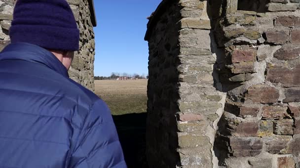 Visingso Suedia Trece Prin Ruinele Castelului Din Secolul Xii Lea — Videoclip de stoc