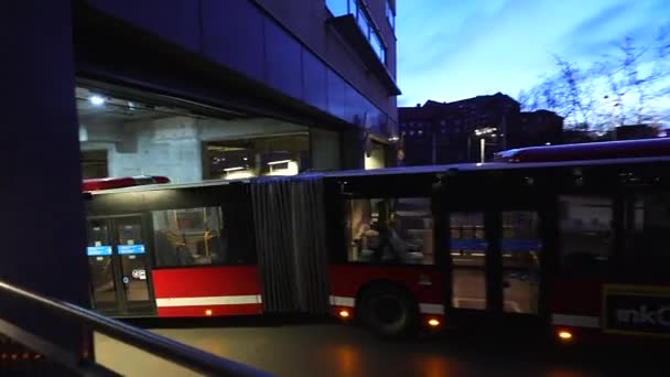 Stockholm Sverige Buss Till Liljeholmen Tidigt Morgonen — Stockvideo