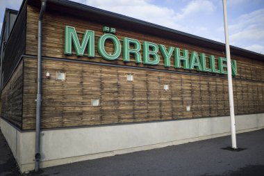 Stockholm, İsveç Morbyhallen cephesi, Morby banliyösünde bir spor tesisi ve salon..