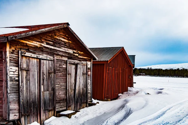 Nikkaluokta Suécia Pequenas Cabines Madeira Paisagem Ártica — Fotografia de Stock