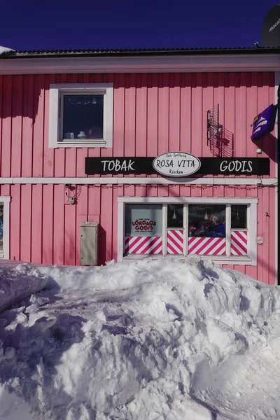 Kiruna Suécia Fachada Rosa Pequeno Quiosque Que Vende Doces Loteria — Fotografia de Stock