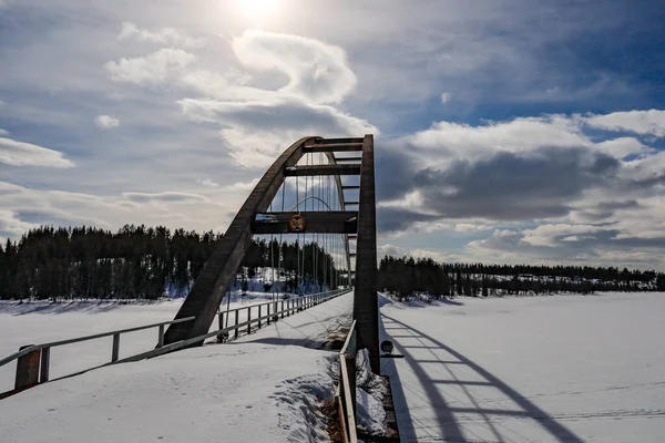 Kiruna Suécia Uma Ponte Arqueada Aço Não Utilizada Sobre Rio — Fotografia de Stock