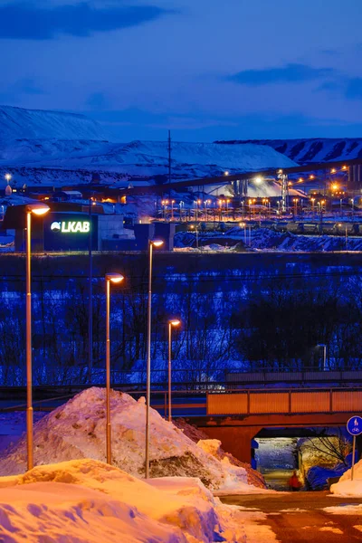 Kiruna Suécia Uma Rua Residencial Kiruna Passagem Subterrânea Pedonal Noite — Fotografia de Stock