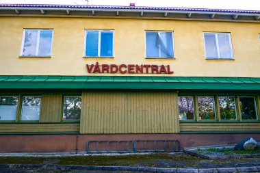 Virsbo, İsveç Halk Sağlığı Merkezi veya VardCentral için İsveççe bir işaret.