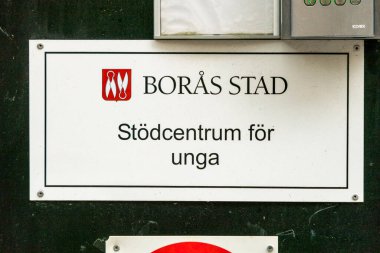 Boras, İsveç Boras Gençlik Merkezi için bir işaret.