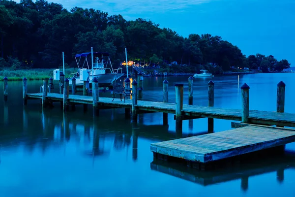 Broomes Island Maryland Egy Motorcsónak Felszállt Egy Mólóra Patuxent Folyóban — Stock Fotó