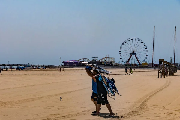 Ocean City Maryland Estados Unidos Personas Caminando Por Playa —  Fotos de Stock