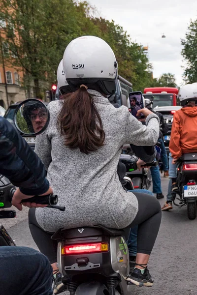 Stockholm Sweden Group Electric Scooter Afficionados Sunday Joy Ride — Stock Photo, Image