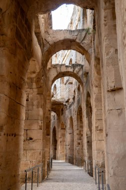 El Jem, Tunus 6 Kasım 2025 El Jem Roma Amfitiyatrosunun kalıntıları..