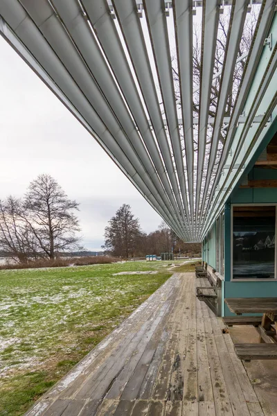 Stockholm, İsveç Eker banliyösündeki bir halk plajında soyunma odası..