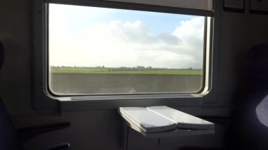 Mohammedia, Fas Kazablanka ve Rabat arasındaki hareket halindeki bir trenin manzarası.