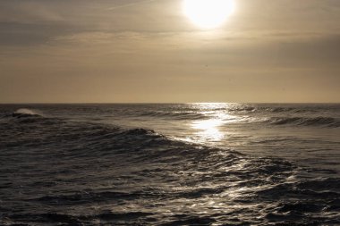 Rabat, Fas, Atlantik Okyanusunda Büyük dalgalar