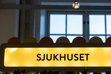Norrkoping, İsveç 26 Şubat 2026 İsveç Çalışma Müzesi tabelası İsveç Sjukhus, ya da Hastane diyor..