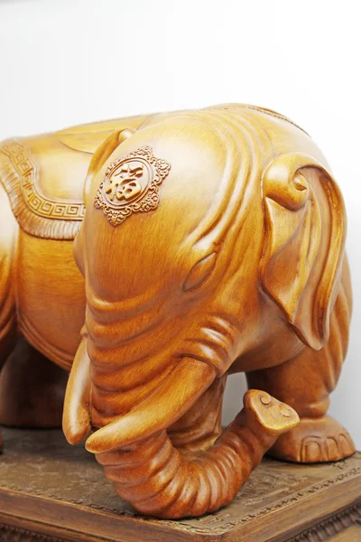 Ελέφαντας, κινεζικό παραδοσιακό στυλ της ξυλογλυπτικής — Φωτογραφία Αρχείου