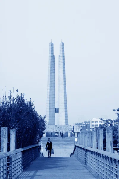 Jordbävning monument, tangshan city, hebei-provinsen, Kina. — Stockfoto