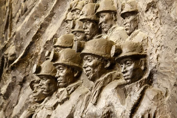 "Black River "large-scale sculpture in kailuan national mine par — Stock Photo, Image