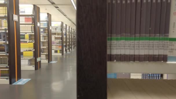 XIAN, KINA - 25 mars 2019: Utsikt över Guangzhou-biblioteket, Kina — Stockvideo