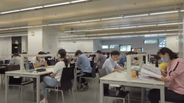 GUANGZHOU, CHINA - 25 de março de 2019: Vista da Biblioteca Guangzhou, China — Vídeo de Stock