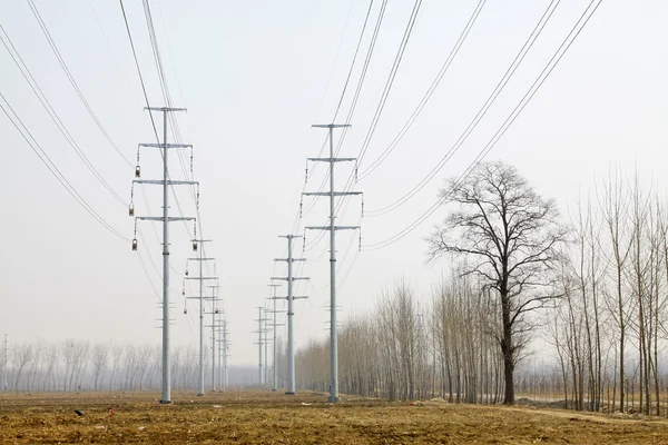 高圧電力鋼管鉄塔 — ストック写真