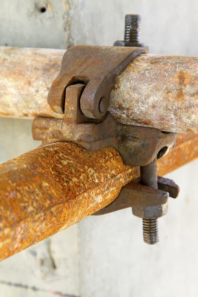 Rusty metal scaffolding elements — Stock Photo, Image