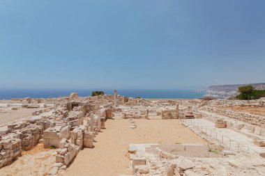 Kıbrıs Rum Kesimi 'nin Limasol kenti yakınlarındaki Kourion Dünya Mirası Arkeoloji sahasındaki antik Agora kalıntıları