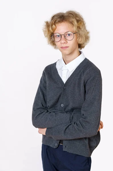 Εκπαιδευτική Ιδέα Πορτρέτο Ενός Έφηβου Αγοριού Απομονωμένα Λευκό Φόντο — Φωτογραφία Αρχείου