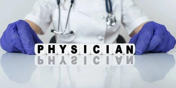 Geneeskunde Gezondheid Dokter Heeft Een Woord Samengesteld Uit Blokjes Physician — Stockfoto