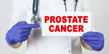 Tıp ve sağlık konsepti. Doktor parmağıyla 