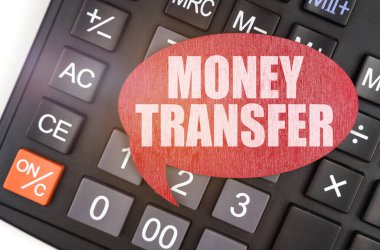 İş ve finans kavramı. Hesap makinesinde 