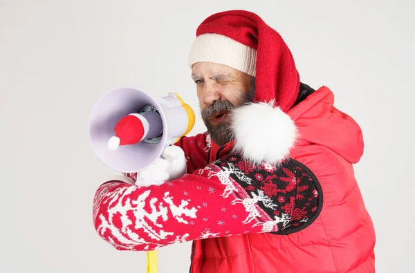 Новий Рік Різдво Санта Клаус Тримає Руках Гучномовця Якому Стоїть — стокове фото