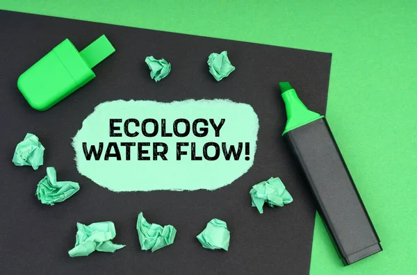 Ökológia Zöld Alapon Jelölő Fekete Lap Szakadt Papír Felirattal Ecology — Stock Fotó