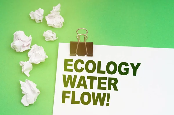 Ökológia Zöld Alapon Összegyűrt Papír Egy Lap Felirattal Ecology Water — Stock Fotó