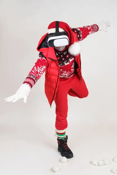 Concepto Navidad Año Nuevo Santa Claus Está Jugando Con Gafas —  Fotos de Stock