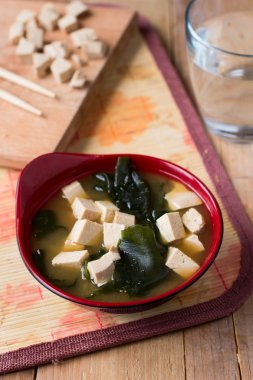 Geleneksel Japon miso çorbası