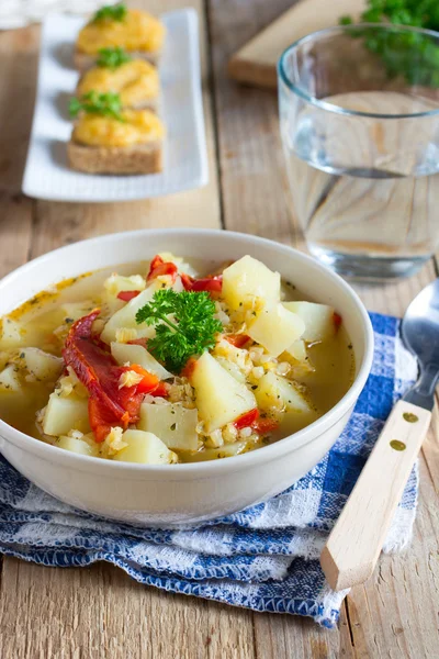 Veggie soup with lentils and bulgur — Stock Photo, Image