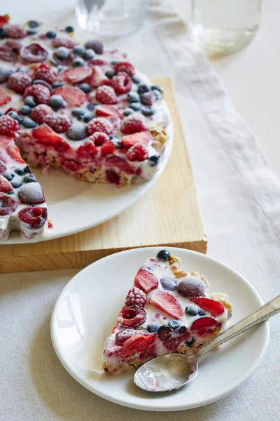 Homemade icecream berry pie — Stock Photo, Image