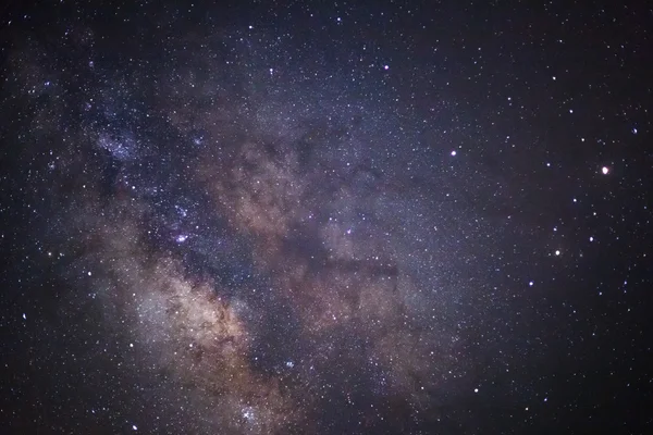 Samanyolu, uzun pozlama fotoğraf, tahıl ile yakın çekim — Stok fotoğraf