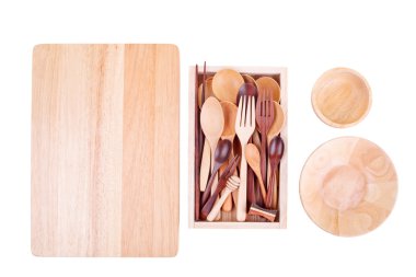 Çeşitli Ahşap mutfak eşyaları masa üstü üzerinde göster