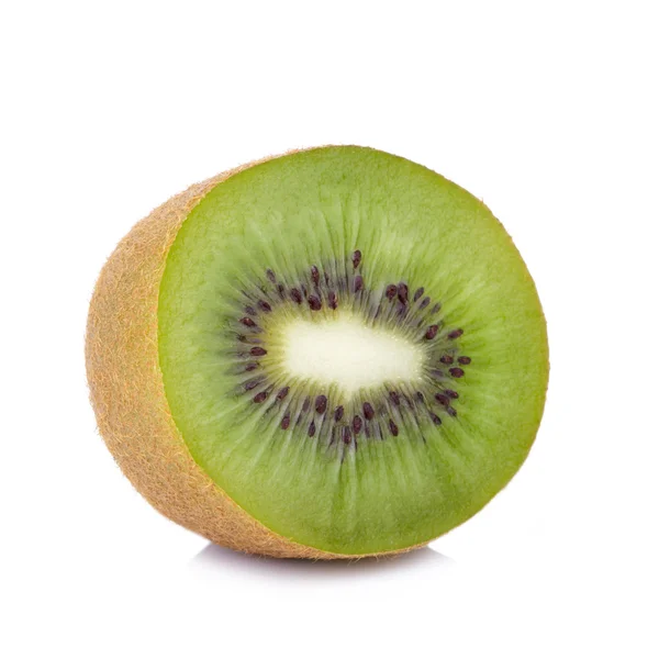 Fructe de kiwi tăiate izolate pe alb — Fotografie, imagine de stoc
