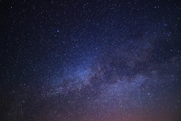 Galaxia de la Vía Láctea, Fotografía de larga exposición, con grano. — Foto de Stock